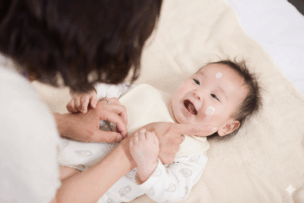 赤ちゃんの保湿はとっても大切です。お風呂上りの保湿ルーティーン。
